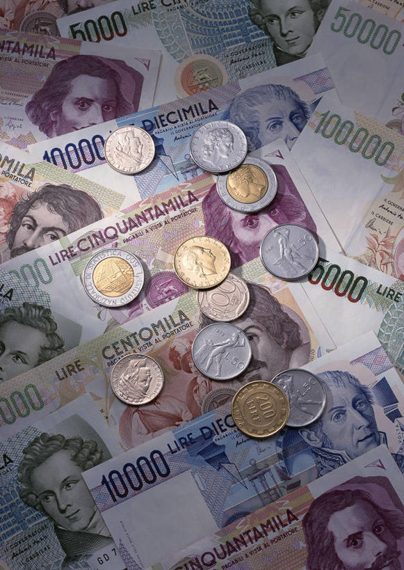 西方人,脸,头,脸颊,无人,竖图,俯视,彩色,室内,特写,白天,钱,静物,欧洲,欧洲人,一堆,许多,阴影,堆叠,堆积,反射,标志,钱币,数字,文字,影子,字符,银色,很多,许多人,注视,标识,观察,看,一群人,金色,钞票,金融,纸币,摄影,阿拉伯数字,影棚,意大利里拉,经济,观看,堆,察看,关注,流通,纸钞,贸易,货币,现金,硬币,男人,男性,中年男性,白种人,头部,脸部,脸蛋,面部,半身,彩图,高角度拍摄,影棚拍摄,拍摄,里拉,意大利货币