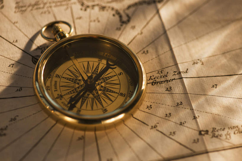 无人,横图,俯视,室内,特写,白天,仪器,科技,海底,道路,静物,地图,阴影,反射,科学,信息,影子,交通,方向,历史,文化,一个,祈祷,指示,许愿,宗教,地理,信仰,单个,引导,指引,罗盘,祈求,吉祥,科学技术,指向,风水,司南,阴阳,发明,天池,吉凶,吉利,晦气,不祥,倒霉,霉运,恶兆,凶险,顶针,玻璃盖,磁针,海底线,罗经,罗盘针,内盘,日圭,基准,外盘,园柱形外盒,平安,彩图,高角度拍摄,导航,地质