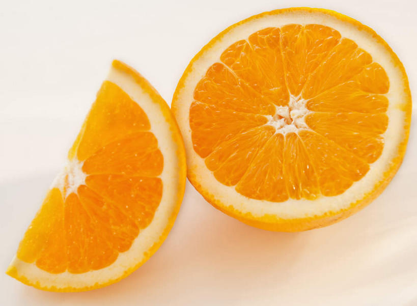 无人,横图,俯视,室内,特写,白天,白色背景,餐桌,桌子,柑橘,水果,两块,切开,阴影,新鲜,反射,影子,生食,食品,果实,食物,切,橙色,摄影,有机食品,绿色食品,影棚,餐台,剖面,切面,橘子,桔子,橙子,橙,彩图,高角度拍摄,影棚拍摄,拍摄