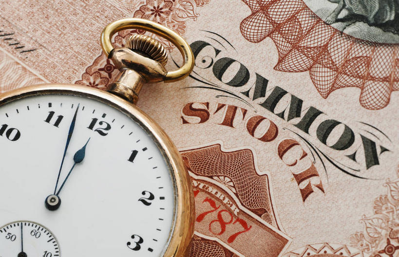 无人,横图,俯视,室内,特写,白天,复古,静物,一排,整齐,时间,英文,标志,时钟,数字,文字,字符,字母,计时,标识,怀表,排列,一个,钟表,表,摄影,阿拉伯数字,影棚,单个,英文字母,挂表,证书,队列,钟,彩图,高角度拍摄,影棚拍摄,拍摄