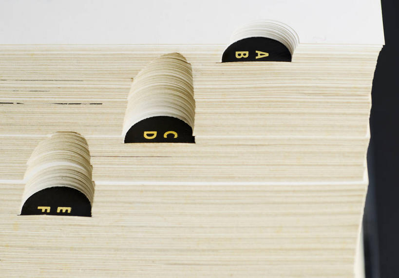 无人,横图,俯视,室内,特写,白天,静物,一排,许多,阴影,整齐,反射,材料,档案,文件,影子,纸,排列,手稿,资料,证明,队列,文档,彩图,高角度拍摄