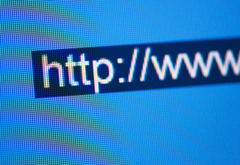 无人,横图,室内,特写,白天,正面,显示器,互联网,科技,静物,一排,蓝色背景,整齐,透明,因特网,网络,网址,信息,英文,标志,屏幕,文字,域名,字符,字母,标识,显示屏,排列,蓝色,通信,创意,摄影,影棚,英文字母,队列,地址,输出设备,理智,沉静,冷色,高深,冷淡,彩图,影棚拍摄,拍摄