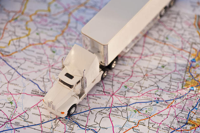 无人,横图,俯视,室内,特写,白天,游戏,道路,卡车,静物,地图,玩具,一辆,阴影,朦胧,模糊,反射,信息,影子,集装箱,交通,玩,方向,娱乐,休闲,益智,集装箱车,引导,指引,活动,货车,一份,发泄,消遣,智力,货运车,宣泄,载重汽车,玩耍,嬉戏,彩图,高角度拍摄,导航