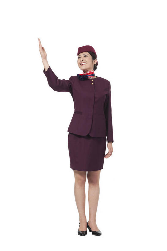 东方人,一个人,空姐,站,举,笑,微笑,露齿笑,竖图,室内,白天,白色背景,正面,工作服,裙子,制服,帽子,亚洲,仅一个年轻女性,仅一个女性,仅一个人,装饰,丝巾,注视,黄种人,红色,观察,看,手势,托,站着,乘务员,航空乘务员,空乘,短裙,摄影,影棚,观看,半身裙,华丽,点缀,察看,关注,摄影棚,衬托,美观,雅致,雅观,一顶,工作制服,年轻女性,女人,女性,亚洲人,举起,举手,举着,向上举,向上伸,向上托,站立,彩图,全身,影棚拍摄,工作套服,拍摄,空姐制服