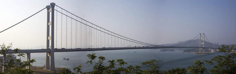 无人,横图,室外,白天,正面,旅游,度假,海浪,海洋,山,山脉,植物,标志建筑,大桥,地标,建筑,桥梁,香港,中国,亚洲,阴影,光线,影子,浪花,山峰,云,云朵,斜拉桥,桥,山峦,云彩,娱乐,建设,树,树木,蓝色,绿色,白云,蓝天,天空,阳光,自然,海水,群山,天,享受,休闲,旅游胜地,放松,生长,晴朗,成长,港,海景,东亚,香港特别行政区,港澳台,中华人民共和国,香港青马大桥,斜张桥,大海,风浪,海,海水的波动,近岸浪,涌浪,晴空,彩图,青马大桥
