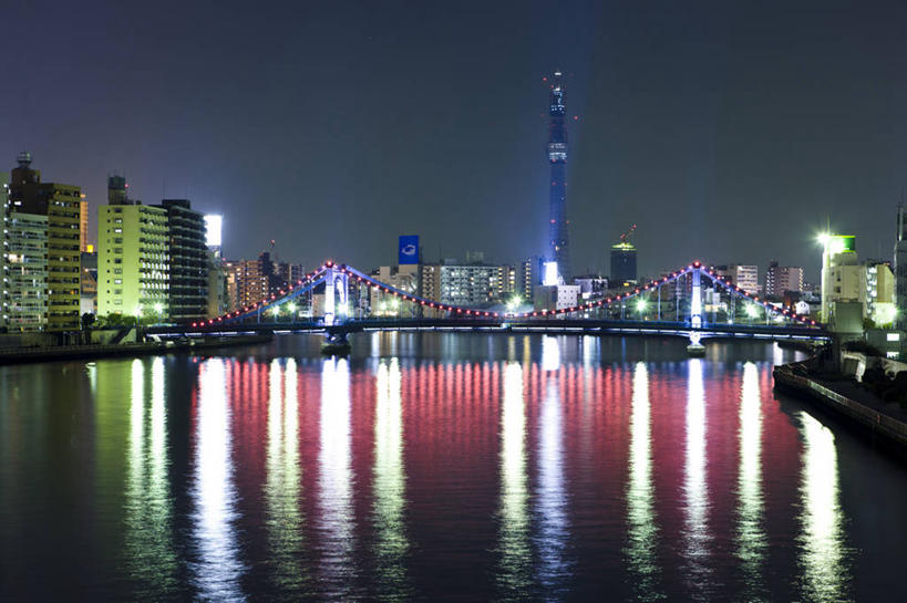 无人,高楼大厦,横图,室外,夜晚,正面,度假,河流,美景,水,城市风光,标志建筑,城市,大桥,大厦,地标,建筑,立交桥,摩天大楼,桥梁,夜景,东京,日本,亚洲,阴影,波纹,光线,影子,河水,景观,水流,高架,建筑群,斜拉桥,塔,桥,灯光,涟漪,娱乐,建设,倒影,水纹,波浪,享受,休闲,景色,放松,倒映,东亚,本州,关东地方,本州岛,日本国,东京都,水晕,隅田川,墨田区,天空树塔,反照,彩图,大楼,高层建筑,高楼,摩天楼,东京晴空塔,东京天空树,墨田塔,新东京铁塔