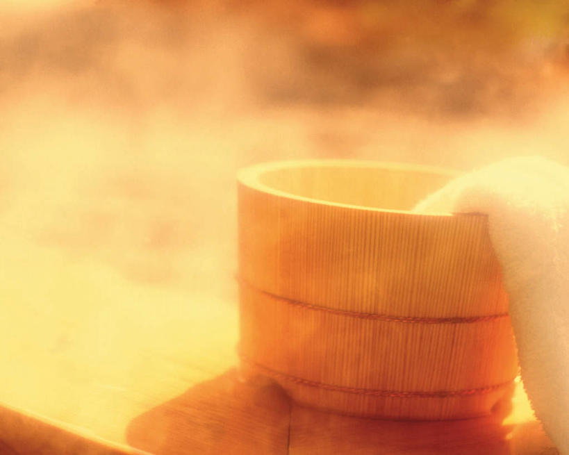 无人,横图,室内,白天,正面,按摩,美容,水,雾,日本,亚洲,护肤,阴影,波纹,沸腾,朦胧,模糊,日本文化,透明,光线,蒸汽,木桶,液体,影子,气泡,水滴,涟漪,水蒸气,漩涡,文化,传统,水泡,水珠,水纹,阳光,泡泡,毛巾,保养,享受,休闲,放松,保健,温泉浴场,圆弧,东亚,养颜,日本国,蒸发,矿泉疗养地,彩图,水疗