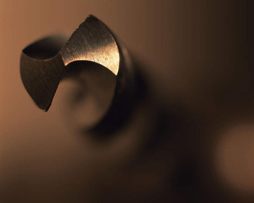 无人,横图,俯视,室内,特写,白天,静物,朦胧,模糊,金属,工具,一个,摄影,影棚,褐色背景,单个,钻头,钻孔,彩图,高角度拍摄,影棚拍摄,拍摄