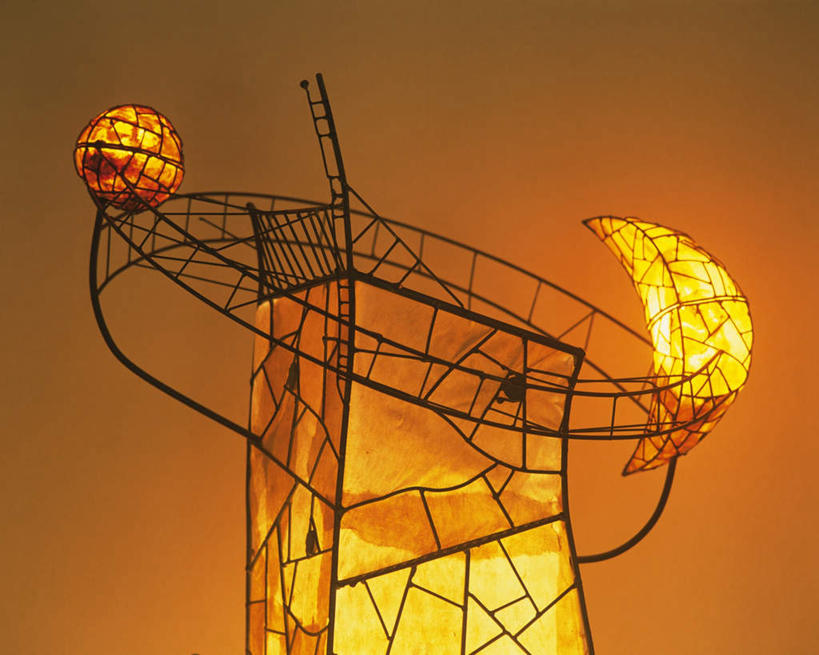 无人,横图,室内,特写,白天,正面,静物,金属制品,照明,艺术,发光,金属,灯光,架子,灯,一个,灯具,摄影,影棚,单个,工艺,照亮,美术,照明设备,彩图,影棚拍摄,拍摄