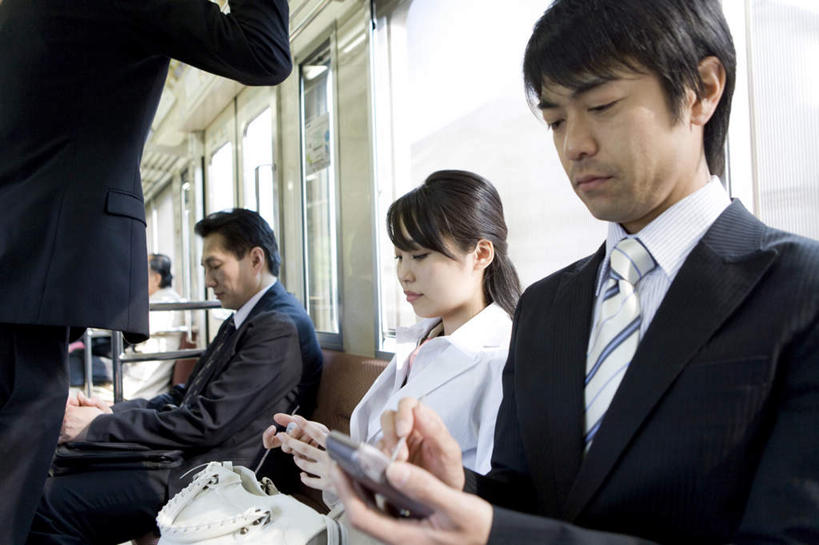 东方人,四个人,同事,商务人士,商务男性,商务女性,坐,打电话,横图,室内,白天,正面,衬衫,成功,合作,团队,集体,信心,地铁,电话,手机,亚洲,握,阴影,套装,朦胧,模糊,光线,影子,轨道交通,拿,拿着,注视,黄种人,通讯设备,队伍,观察,看,握着,观看,察看,领导,成就,关注,商务装,合伙,领袖,工薪阶层,交流,男人,男性,年轻男性,年轻女性,女人,女性,亚洲人,白领,上班族,沟通,通话,坐着,半身,彩图,衬衣,地铁机动车,地下铁,轻轨