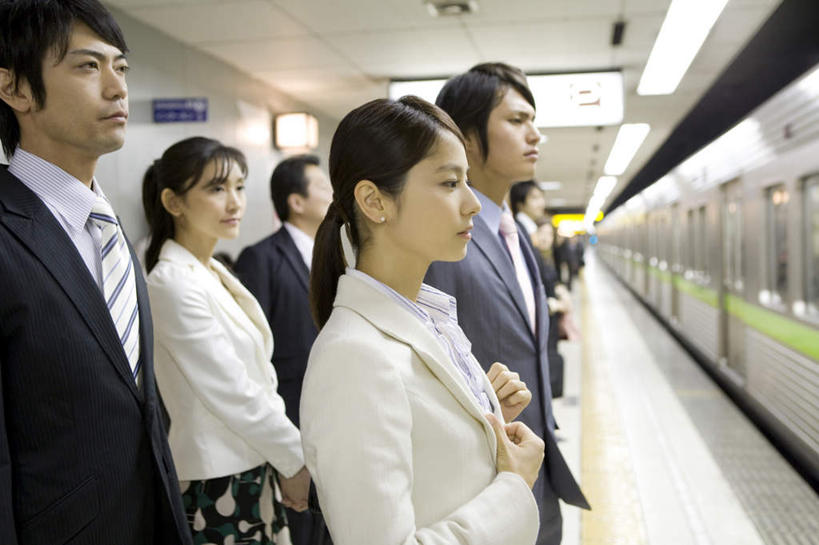 东方人,同事,商务人士,商务男性,商务女性,站,横图,室内,白天,侧面,衬衫,成功,合作,团队,集体,信心,地铁,亚洲,一排,套装,朦胧,模糊,整齐,地铁站,轨道交通,许多人,注视,黄种人,队伍,排列,观察,看,站着,一群人,观看,察看,领导,成就,队列,关注,商务装,合伙,领袖,工薪阶层,男人,男性,年轻男性,年轻女性,女人,女性,亚洲人,白领,上班族,站立,半身,彩图,衬衣,地铁机动车,地下铁,轻轨