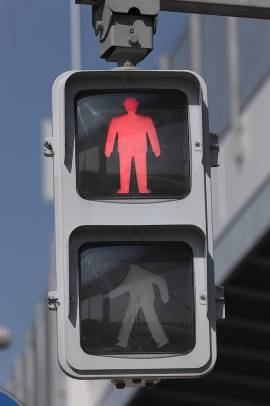 无人,竖图,室外,特写,白天,仰视,度假,安全,美景,城市风光,城市,指示牌,东京,日本,亚洲,朦胧,模糊,标志,文字,景观,红绿灯,信号灯,交通,警告,娱乐,标识,红色,蓝色,蓝天,天空,天,享受,休闲,景色,放松,警示,晴朗,禁止,提醒,提示,限制,流通,东亚,交通信号灯,本州,万里无云,行人信号灯,关东地方,本州岛,日本国,东京都,危险,晴空,晴空万里,彩图,低角度拍摄