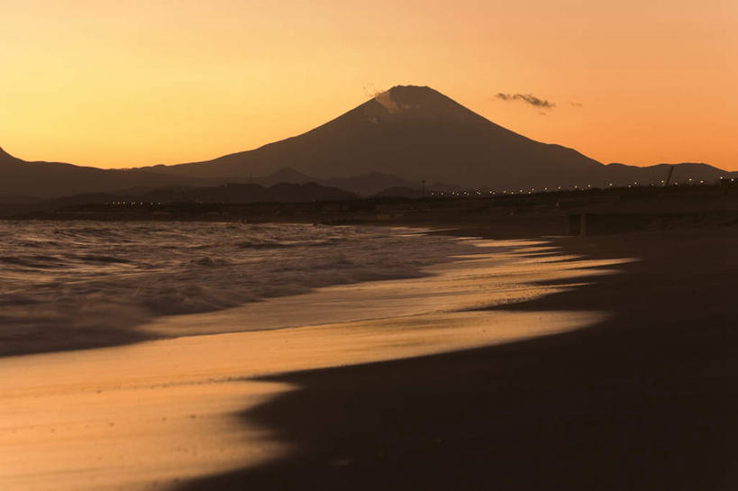 无人,横图,室外,白天,正面,旅游,度假,海浪,海洋,火山,美景,日落,沙滩,富士山,静冈县,日本,亚洲,朦胧,模糊,沙子,海岸,景观,浪花,晚霞,霞光,云,云朵,沙地,云彩,娱乐,蓝色,白云,蓝天,天空,自然,海水,黄昏,天,享受,休闲,景色,彩霞,放松,晴朗,自然风光,海景,东亚,本州,本州岛,日本国,中部地方,静冈,山梨,山梨县,大海,风浪,海,海水的波动,海滩,活火山,近岸浪,死火山,休眠火山,涌浪,晴空,夕阳,彩图