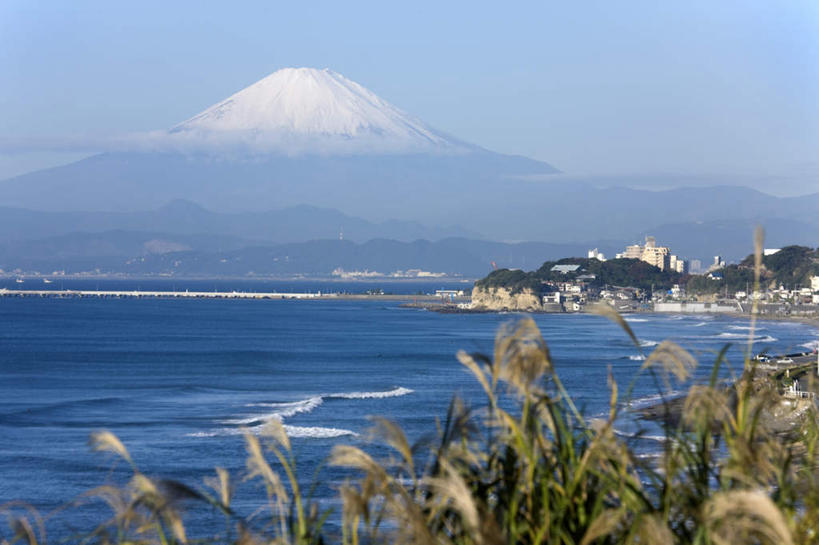 无人,家,横图,室外,白天,正面,旅游,度假,草地,草坪,火山,美景,沙滩,山,植物,城市风光,城市,建筑,富士山,静冈县,日本,亚洲,朦胧,模糊,沙子,房屋,屋子,海岸,景观,山峰,公寓,沙地,山峦,娱乐,建设,洋房,楼房,住宅,草,绿色,自然,享受,休闲,景色,放松,自然风光,东亚,本州,本州岛,日本国,中部地方,静冈,山梨,山梨县,海滩,活火山,死火山,休眠火山,彩图,房子