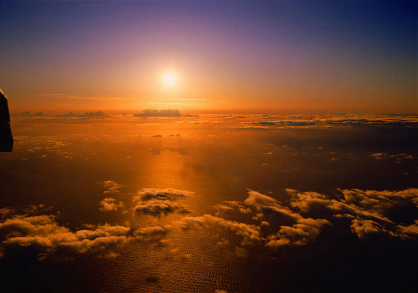 无人,横图,俯视,航拍,室外,白天,旅游,度假,海浪,海洋,美景,日落,波纹,景观,浪花,晚霞,霞光,云,云朵,落日,云彩,娱乐,蓝色,白云,蓝天,水纹,天空,自然,海水,黄昏,波浪,天,享受,休闲,景色,彩霞,放松,鸟瞰,自然风光,海景,夕照,大海,风浪,海,海水的波动,近岸浪,涌浪,夕阳,彩图,高角度拍摄,斜阳