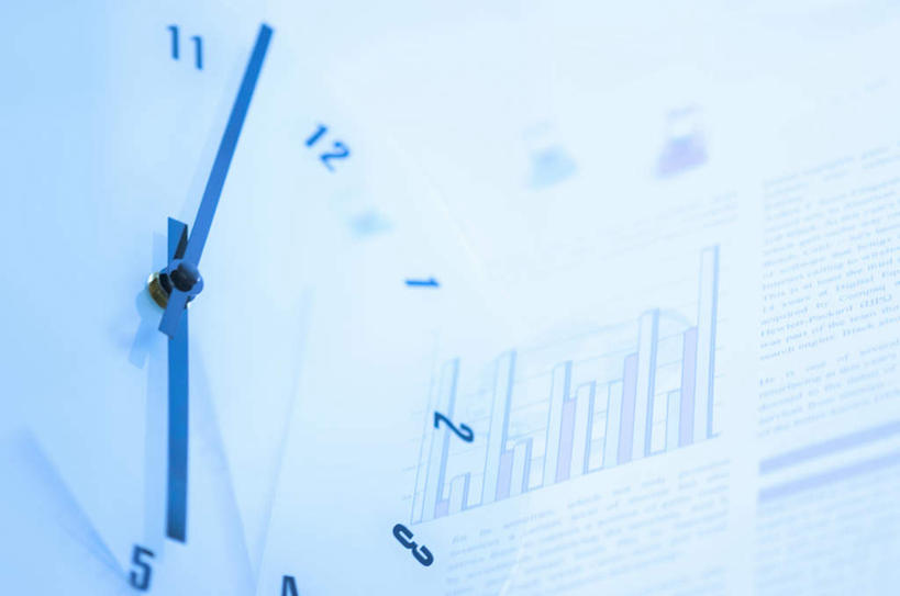 无人,横图,室内,白天,正面,阴影,朦胧,模糊,时间,光线,标志,材料,档案,时钟,数字,文件,文字,影子,字符,墙,计时,标识,墙壁,墙面,一个,蓝色,黑色,阳光,资料,挂钟,钟表,表,阿拉伯数字,单个,文档,钟,彩图