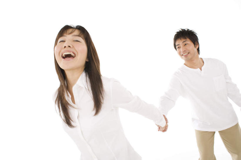 东方人,头发,两个人,家庭,夫妻,站,闭眼,握手,笑,摸,微笑,露齿笑,横图,室内,白天,白色背景,正面,爱情,亚洲,抚摸,服装,浪漫,注视,休闲装,黄种人,衣服,白色,黑色,观察,看,站着,张嘴,休闲,温暖,温馨,一家人,休闲服,恩爱,恋人,摄影,服饰,影棚,观看,和睦,察看,关注,张大嘴巴,男人,男性,年轻男性,年轻女性,女人,女性,亚洲人,长发,夫妇,情侣,张开嘴,闭眼睛,闭着眼,闭着眼睛,触摸,接触,拉手,手拉手,手握手,站立,半身,彩图,影棚拍摄,拍摄,伴侣,融洽