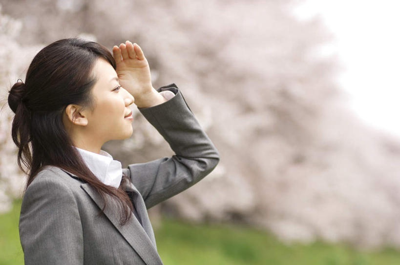 东方人,手,一个人,商务人士,商务女性,站,横图,室外,白天,侧面,幸福,纯洁,植物,樱花,亚洲,仅一个年轻女性,仅一个女性,仅一个人,套装,朦胧,模糊,盛开,花蕾,注视,黄种人,花,花瓣,花朵,鲜花,树,树木,粉色,绿色,自然,花苞,花蕊,观察,看,站着,手部,遮,遮掩,生长,成长,观看,等待,单手,察看,掩盖,遮挡,生命,关注,商务装,工薪阶层,遮盖,仙樱花,福岛樱,青肤樱,高尚,掩饰,热烈,年轻女性,女人,女性,亚洲人,白领,上班族,荆桃,站立,半身,彩图