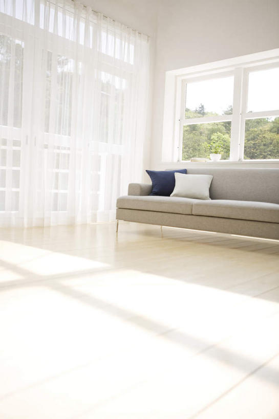 无人,家,竖图,室内,白天,正面,植物,别墅,窗户,窗帘,家具,靠垫,落地窗,沙发,卧室,装修,建筑,欧式,阴影,装饰,光线,影子,房屋,屋子,公寓,靠枕,豪华,建设,现代,装潢,洋房,楼房,玻璃窗,住宅,树,树木,两个,蓝色,绿色,灰色,阳光,自然,帘子,垫子,室内装潢,枕头,遮阳,生长,成长,华丽,修饰,明亮,点缀,舒适,家居装潢,房屋设计,地中海风格,古典风格,简约风格,室内设计,宽敞,样板房装潢,衬托,美观,雅致,雅观,设计,彩图,房子,睡房,卧房,皮沙发