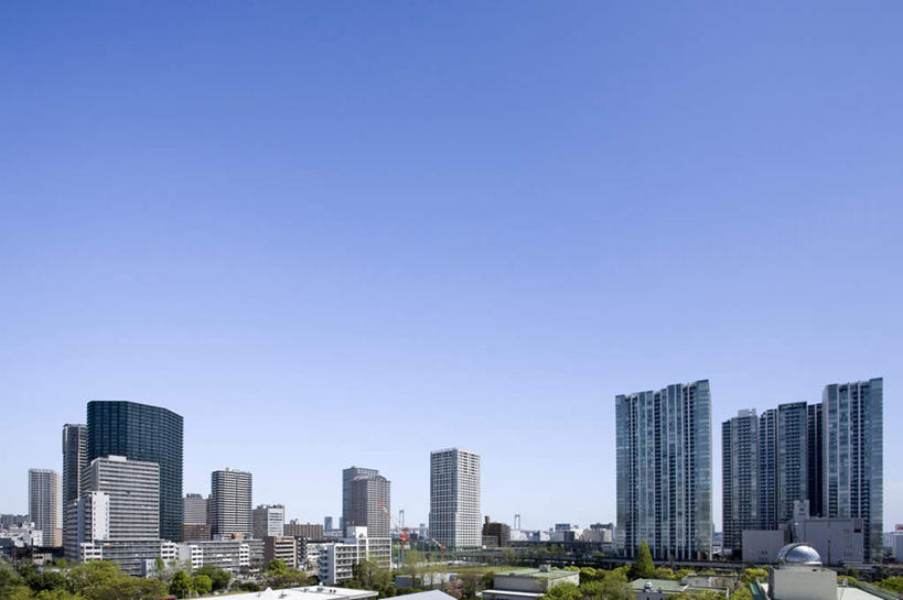 无人,高楼大厦,横图,室外,白天,仰视,度假,美景,城市风光,城市,大厦,建筑,摩天大楼,东京,日本,亚洲,阴影,光线,影子,景观,建筑群,娱乐,建设,蓝色,蓝天,天空,阳光,天,享受,休闲,景色,放松,晴朗,东亚,本州,万里无云,关东地方,本州岛,日本国,东京都,晴空,晴空万里,彩图,低角度拍摄,大楼,高层建筑,高楼,摩天楼