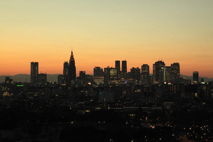 无人,高楼大厦,横图,俯视,航拍,室外,白天,度假,日出,美景,太阳,城市风光,标志建筑,城市,大厦,地标,建筑,摩天大楼,东京,日本,景观,朝霞,晨曦,黎明,新宿,娱乐,建设,黄色,天空,阳光,天,享受,休闲,景色,放松,鸟瞰,东亚,本州,关东地方,本州岛,日本国,东京都,新宿区,县厅,东京市,朝阳,彩图,高角度拍摄,破晓,大楼,高层建筑,高楼,摩天楼