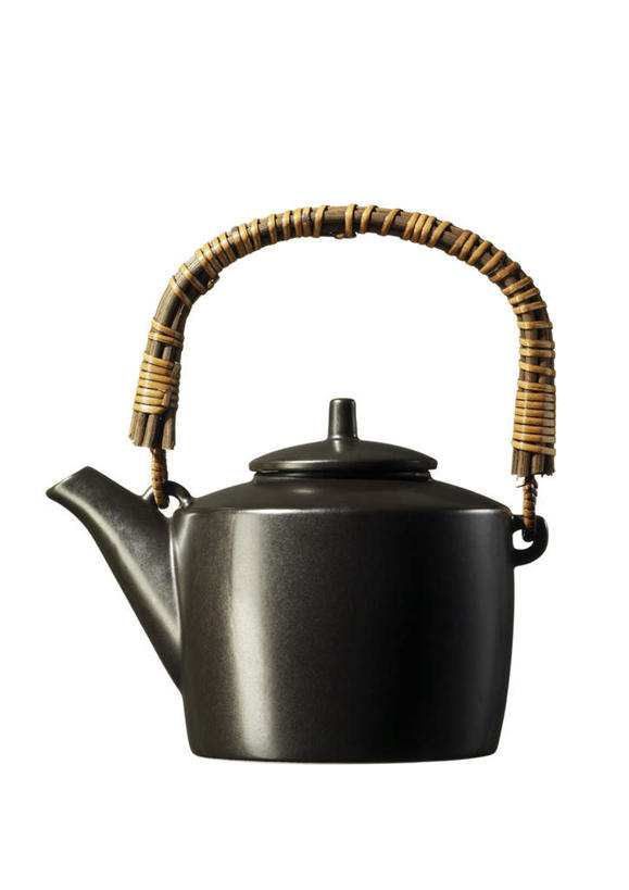 无人,竖图,室内,特写,白天,白色背景,正面,静物,悬挂,壶,水壶,一个,黑色,茶壶,摄影,影棚,单个,彩图,影棚拍摄,拍摄