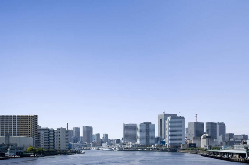 无人,高楼大厦,横图,全景,室外,白天,仰视,度假,河流,美景,水,天际线,植物,城市风光,城市,大厦,建筑,摩天大楼,东京,日本,亚洲,阴影,光线,影子,河水,景观,水流,建筑群,娱乐,建设,树,树木,蓝色,绿色,蓝天,天空,阳光,自然,天,享受,休闲,景色,放松,生长,成长,东亚,本州,关东地方,本州岛,日本国,东京都,彩图,低角度拍摄,大楼,高层建筑,高楼,摩天楼