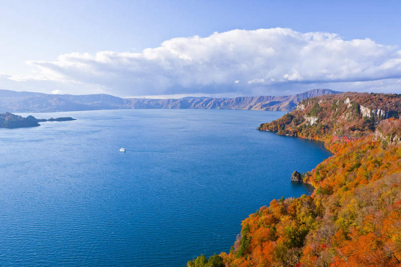 无人,横图,俯视,航拍,室外,白天,旅游,度假,河流,美景,山,山脉,水,植物,秋田县,日本,亚洲,阴影,波纹,光线,影子,河水,景观,山峰,水流,云,云朵,山峦,云彩,娱乐,树,树木,蓝色,绿色,白云,蓝天,水纹,天空,阳光,自然,波浪,群山,天,享受,休闲,景色,放松,生长,成长,鸟瞰,自然风光,东亚,本州,本州岛,日本国,秋田,东北地方,彩图,高角度拍摄