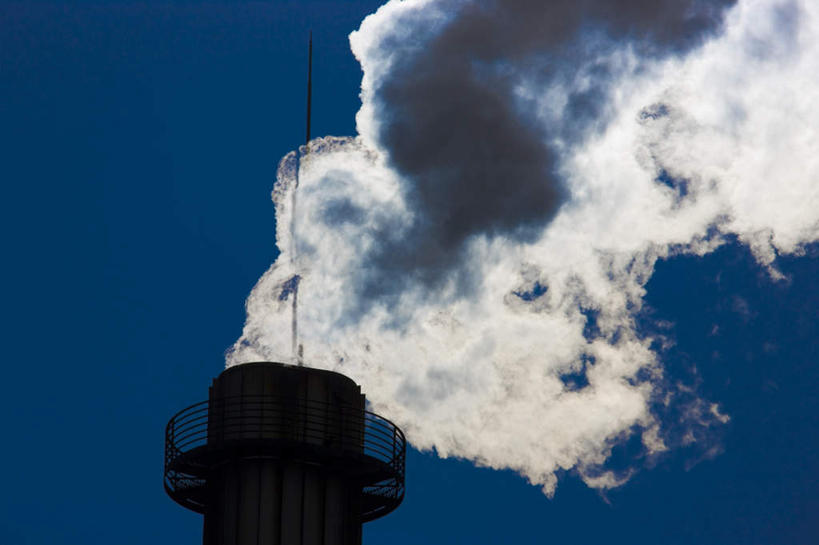 无人,横图,室外,白天,仰视,旅游,度假,烟囱,美景,东京,日本,亚洲,环保,朦胧,模糊,景观,烟雾,娱乐,蓝色,蓝天,天空,自然,天,享受,休闲,景色,放松,晴朗,环境,污染,回收,资源,自然风光,利用,低碳,东亚,循环,本州,万里无云,关东地方,本州岛,日本国,东京都,晴空,晴空万里,彩图,低角度拍摄