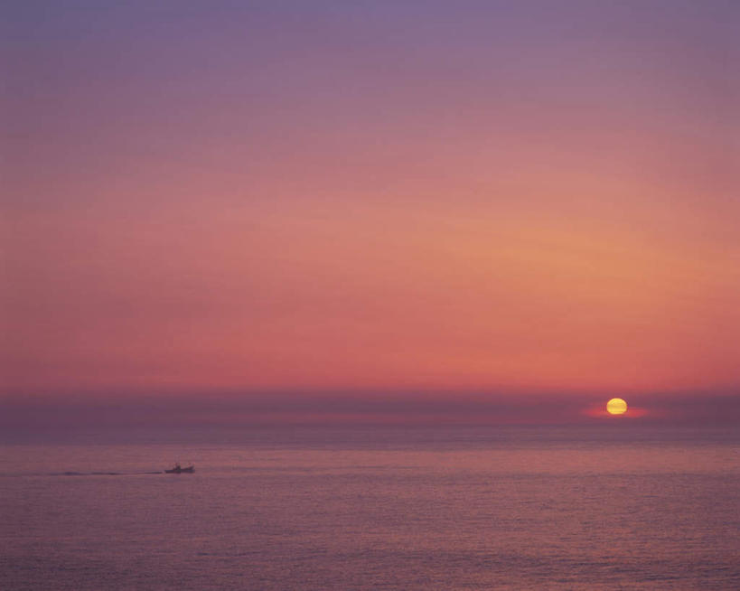 无人,横图,室外,白天,正面,旅游,度假,日出,海浪,海洋,美景,太阳,船,北海道,日本,亚洲,波纹,飞溅,溅,液体,景观,浪花,水滴,水平线,辽阔,木船,朝霞,晨曦,海平线,黎明,娱乐,水珠,蓝色,蓝天,水纹,天空,阳光,自然,海水,船尾波,交通工具,波浪,天,享受,休闲,广阔,景色,放松,晴朗,一望无际,舟,喷洒,自然风光,载具,海景,东亚,万里无云,日本国,北海道地方,北海道岛,稚内,无边无际,一马平川,大海,风浪,海,海水的波动,近岸浪,涌浪,朝阳,晴空,晴空万里,彩图,破晓,水天相接,水天一线