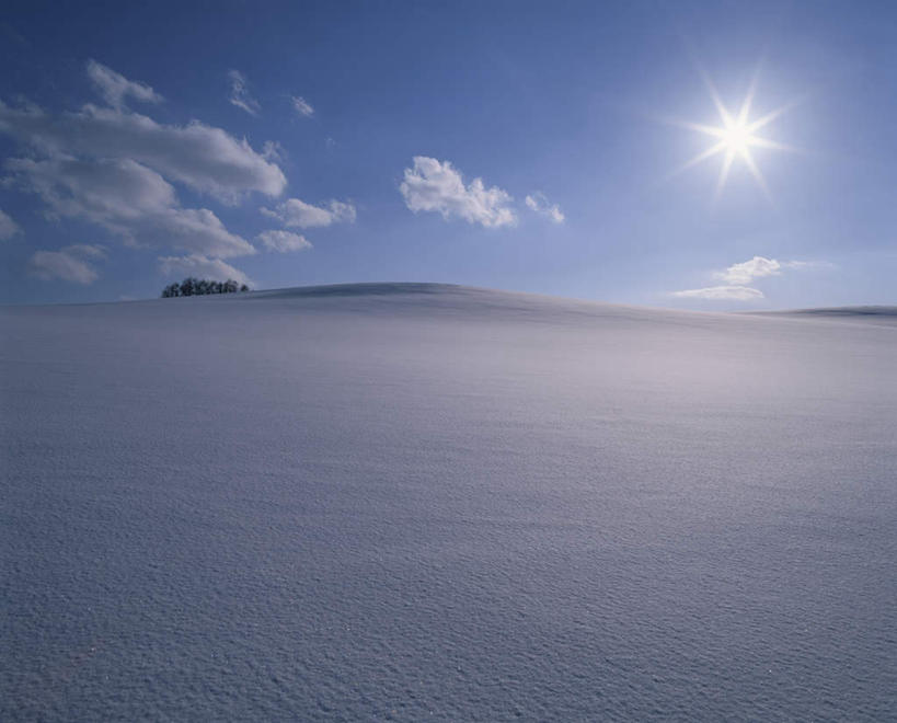 无人,横图,室外,白天,正面,旅游,度假,美景,雪,大雪,北海道,日本,亚洲,朦胧,模糊,地平线,积雪,景观,雪景,云,云朵,冬季,冬天,辽阔,地面,云彩,娱乐,蓝色,白云,蓝天,天空,自然,天,享受,休闲,景色,放松,寒冷,晴朗,一望无际,自然风光,延伸,东亚,日本国,天地相交,北海道地方,北海道岛,严寒,晴空,彩图