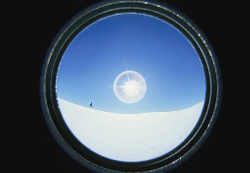 无人,横图,全景,室外,白天,广角镜头,鱼眼镜头,仰视,旅游,度假,光晕,美景,天际线,雪,植物,大雪,北海道,日本,亚洲,黑色背景,朦胧,模糊,光线,圆形,圆环,地平线,积雪,景观,雪景,冬季,冬天,辽阔,地面,娱乐,树,树木,绿色,天空,阳光,自然,天,享受,休闲,景色,放松,寒冷,生长,成长,气象,一望无际,环形,自然风光,延伸,东亚,日本国,天地相交,北海道地方,北海道岛,美瑛町,严寒,美瑛,日晕,太阳光晕,彩图,低角度拍摄