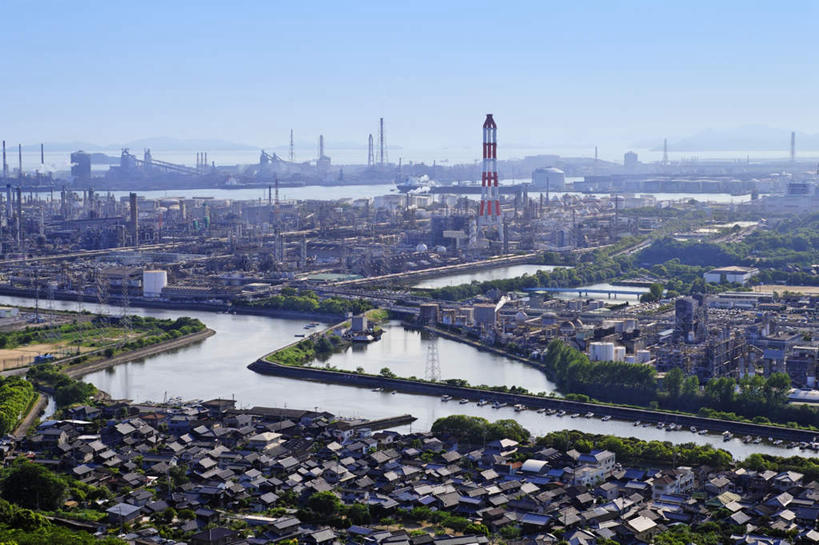 无人,家,农田,高楼大厦,横图,俯视,航拍,室外,白天,旅游,度假,庄稼,农作物,草地,草坪,河流,美景,水,植物,大厦,道路,建筑,路,摩天大楼,公路,日本,亚洲,阴影,光线,影子,房屋,屋子,河水,景观,水流,云,云朵,交通,云彩,娱乐,楼房,住宅,草,树,树木,蓝色,绿色,白云,蓝天,天空,阳光,自然,天,享受,休闲,景色,放松,生长,成长,鸟瞰,自然风光,东亚,本州,本州岛,日本国,中国地方,冈山,冈山县,马路,彩图,高角度拍摄,耕地,庄稼田,房子,大楼,高层建筑,高楼,摩天楼