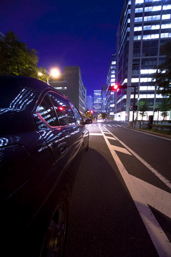 无人,高楼大厦,竖图,彩色,室外,夜晚,正面,度假,办公楼,美景,城市风光,标志建筑,城市,大厦,道路,地标,建筑,路,摩天大楼,霓虹灯,写字楼,夜景,公路,汽车,神奈川,日本,亚洲,景观,灯光,七彩,交通,神奈川县,娱乐,光源,建设,霓虹,车,灯,楼宇,交通工具,轿车,享受,休闲,商务楼,景色,放松,照明设备,载具,东亚,本州,关东地方,本州岛,日本国,氖灯,马路,彩图,大楼,高层建筑,高楼,摩天楼