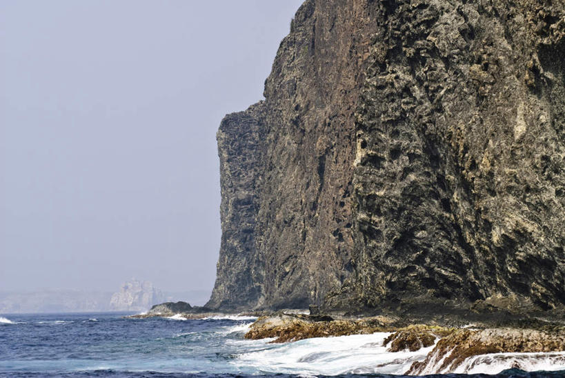 无人,横图,室外,白天,正面,旅游,度假,海浪,海洋,礁石,石头,美景,水,东京,日本,亚洲,阴影,飞溅,溅,光线,石子,液体,影子,景观,浪花,水滴,云,云朵,云彩,娱乐,水珠,蓝色,白云,蓝天,天空,阳光,自然,海水,天,享受,休闲,景色,放松,喷洒,自然风光,海景,东亚,本州,关东地方,本州岛,日本国,东京都,大海,风浪,海,海水的波动,礁,近岸浪,石块,岩石,涌浪,彩图