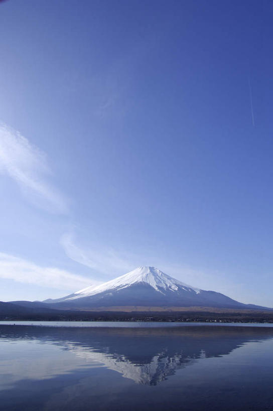 无人,竖图,室外,白天,正面,旅游,度假,海浪,海洋,火山,美景,富士山,静冈县,日本,亚洲,阴影,光线,影子,景观,浪花,云,云朵,云彩,娱乐,蓝色,白云,蓝天,天空,阳光,自然,海水,天,享受,休闲,景色,放松,自然风光,海景,东亚,本州,本州岛,日本国,中部地方,静冈,山梨,山梨县,大海,风浪,海,海水的波动,活火山,近岸浪,死火山,休眠火山,涌浪,彩图