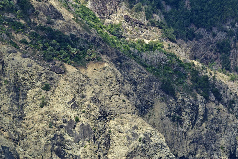 无人,横图,俯视,室外,白天,旅游,度假,草地,草坪,石头,美景,山,山脉,植物,东京,日本,亚洲,阴影,光线,石子,影子,景观,山峰,山峦,娱乐,草,树,树木,绿色,阳光,自然,群山,享受,休闲,景色,放松,生长,成长,自然风光,东亚,本州,关东地方,本州岛,日本国,东京都,石块,岩石,彩图,高角度拍摄