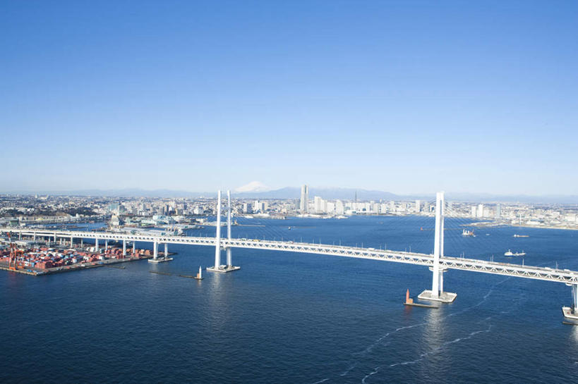 无人,高楼大厦,横图,俯视,航拍,室外,白天,度假,河流,美景,水,城市风光,城市,大桥,大厦,建筑,立交桥,轮船,摩天大楼,桥梁,船,东京,日本,亚洲,阴影,波纹,飞溅,溅,光线,液体,影子,河水,景观,水滴,水流,云,云朵,高架,斜拉桥,桥,彩虹大桥,云彩,娱乐,水珠,蓝色,白云,蓝天,水纹,天空,阳光,船尾波,交通工具,波浪,天,享受,休闲,景色,放松,鸟瞰,喷洒,载具,东亚,本州,关东地方,本州岛,日本国,东京都,日本彩虹大桥,彩图,高角度拍摄,大楼,高层建筑,高楼,摩天楼