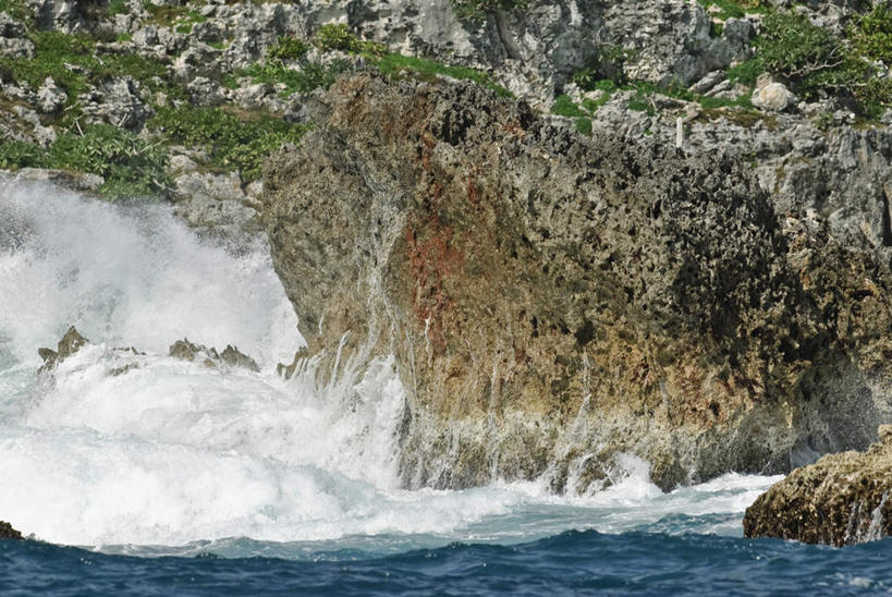 无人,横图,俯视,室外,白天,旅游,度假,草地,草坪,海浪,海洋,石头,美景,山,山脉,水,植物,东京,日本,亚洲,阴影,波纹,飞溅,溅,光线,石子,液体,影子,景观,浪花,山峰,水滴,山峦,娱乐,水珠,草,树,树木,绿色,水纹,阳光,自然,海水,波浪,群山,享受,休闲,景色,放松,生长,成长,喷洒,自然风光,海景,东亚,本州,关东地方,本州岛,日本国,东京都,大海,风浪,海,海水的波动,近岸浪,石块,岩石,涌浪,彩图,高角度拍摄