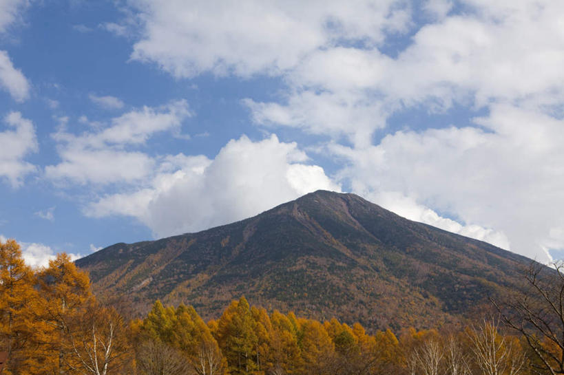 无人,横图,室外,白天,仰视,旅游,度假,草地,草坪,美景,山,山脉,植物,日本,亚洲,阴影,光线,影子,景观,山峰,云,云朵,山峦,云彩,娱乐,草,树,树木,蓝色,绿色,白云,蓝天,天空,阳光,自然,群山,天,享受,休闲,景色,放松,生长,成长,自然风光,东亚,本州,关东地方,本州岛,日本国,栃木,栃木县,彩图,低角度拍摄