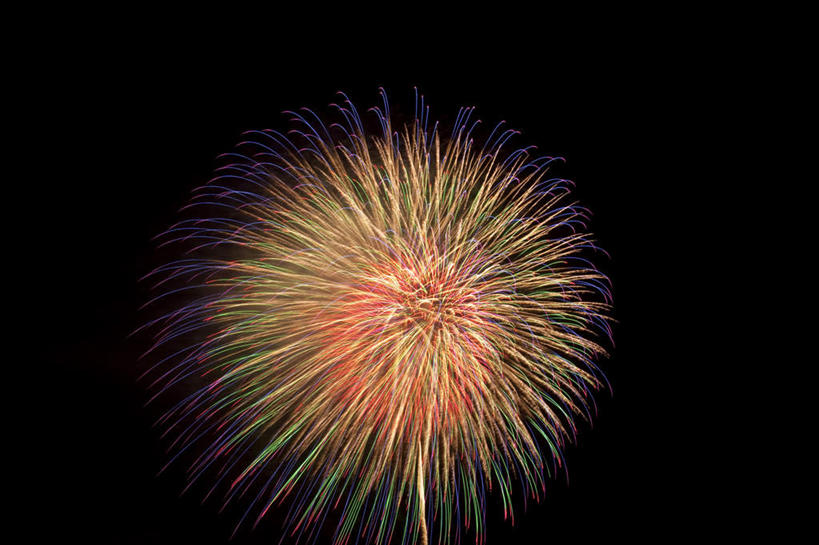 无人,横图,彩色,室外,特写,夜晚,仰视,爆炸,烟火,日本,亚洲,黑色背景,光线,光泽,烟雾,光芒,辉煌,美丽,照射,扩散,黄色,红色,绿色,紫色,白色,焰火,灿烂,闪耀,闪烁,壮丽,礼花,照耀,五彩缤纷,光辉,东亚,烂漫,本州,本州岛,日本国,中部地方,山梨,山梨县,花炮,礼花炮,绚烂,毫光,闪动,闪灼,灿艳,绮丽,绚丽,烟花,彩图,低角度拍摄