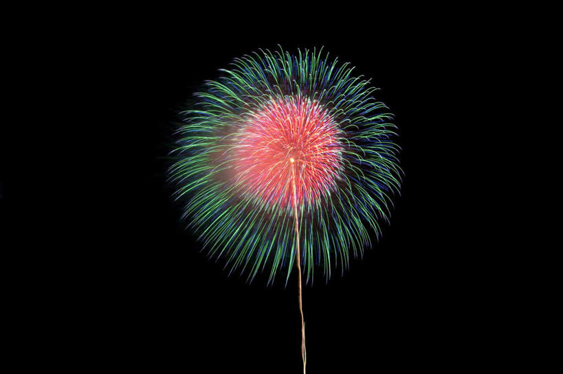 无人,横图,彩色,室外,特写,夜晚,仰视,爆炸,烟火,日本,亚洲,黑色背景,光线,光泽,烟雾,光芒,辉煌,美丽,照射,扩散,一个,黄色,红色,蓝色,绿色,紫色,焰火,灿烂,闪耀,单个,闪烁,壮丽,礼花,照耀,五彩缤纷,光辉,东亚,烂漫,本州,本州岛,日本国,中部地方,山梨,山梨县,花炮,礼花炮,绚烂,毫光,闪动,闪灼,灿艳,绮丽,绚丽,烟花,彩图,低角度拍摄