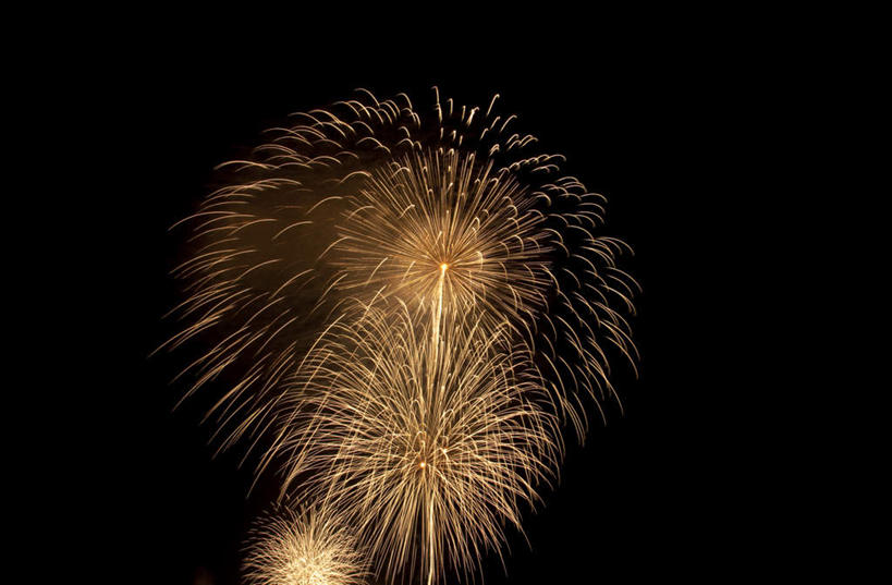 无人,横图,彩色,室外,特写,夜晚,仰视,爆炸,烟火,日本,亚洲,许多,黑色背景,光线,光泽,烟雾,光芒,辉煌,美丽,照射,扩散,黄色,白色,焰火,灿烂,闪耀,闪烁,壮丽,礼花,照耀,五彩缤纷,光辉,东亚,烂漫,本州,本州岛,日本国,中部地方,山梨,山梨县,花炮,礼花炮,绚烂,毫光,闪动,闪灼,灿艳,绮丽,绚丽,烟花,彩图,低角度拍摄