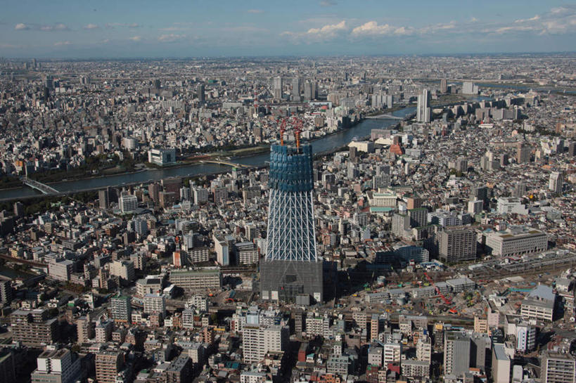 无人,高楼大厦,横图,全景,俯视,航拍,室外,白天,度假,河流,美景,水,天际线,城市风光,城市,大桥,大厦,道路,建筑,立交桥,路,摩天大楼,桥梁,公路,汽车,东京,日本,亚洲,阴影,光线,影子,河水,景观,水流,云,云朵,高架,建筑群,斜拉桥,塔,桥,云彩,娱乐,建设,车,蓝色,白云,蓝天,天空,阳光,交通工具,轿车,天,享受,休闲,景色,放松,晴朗,鸟瞰,载具,东亚,本州,关东地方,本州岛,日本国,东京都,港区,荒川区,天空树塔,晴空,马路,彩图,高角度拍摄,大楼,高层建筑,高楼,摩天楼