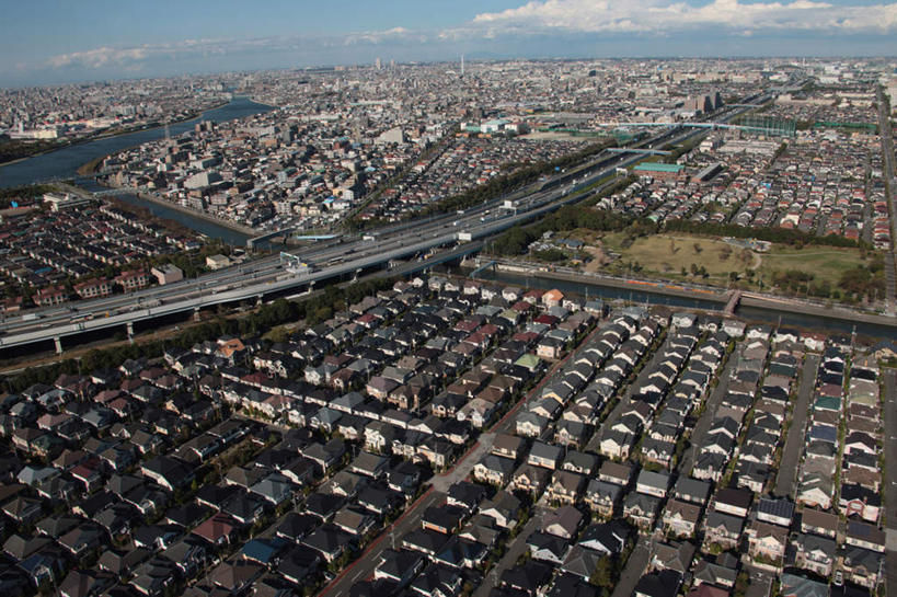 无人,高楼大厦,横图,全景,俯视,航拍,室外,白天,度假,河流,美景,树林,水,天际线,植物,城市风光,城市,大桥,大厦,道路,建筑,立交桥,路,摩天大楼,桥梁,公路,汽车,东京,日本,亚洲,阴影,光线,影子,河水,景观,水流,云,云朵,高架,建筑群,斜拉桥,桥,交通,千叶县,云彩,娱乐,建设,车,树,树木,蓝色,绿色,白云,蓝天,天空,阳光,自然,交通工具,轿车,天,享受,休闲,景色,放松,生长,晴朗,成长,鸟瞰,载具,东亚,本州,关东地方,本州岛,日本国,东京都,浦安市,晴空,马路,彩图,高角度拍摄,大楼,高层建筑,高楼,摩天楼