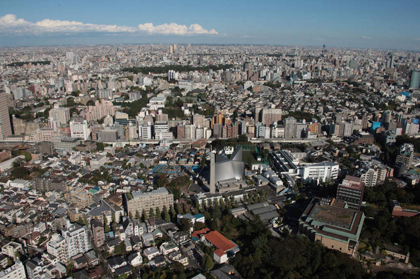 无人,高楼大厦,横图,全景,俯视,航拍,室外,白天,度假,美景,树林,天际线,植物,城市风光,城市,大厦,道路,建筑,路,摩天大楼,公路,汽车,东京,日本,亚洲,阴影,光线,影子,景观,云,云朵,建筑群,交通,云彩,娱乐,建设,车,树,树木,蓝色,绿色,白云,蓝天,天空,阳光,自然,交通工具,轿车,天,享受,休闲,景色,放松,生长,晴朗,成长,鸟瞰,载具,东亚,本州,关东地方,本州岛,日本国,东京都,晴空,马路,彩图,高角度拍摄,大楼,高层建筑,高楼,摩天楼,文京区