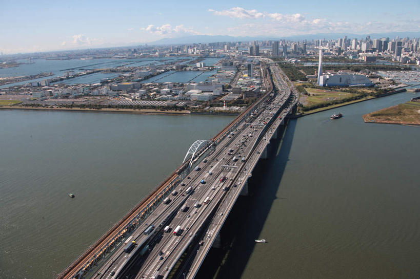 无人,家,横图,全景,俯视,航拍,室外,白天,旅游,度假,草地,草坪,海浪,海洋,美景,天际线,植物,别墅,城市风光,城市,大桥,道路,建筑,立交桥,路,轮船,桥梁,公路,船,汽车,东京,日本,亚洲,阴影,光线,影子,房屋,屋子,景观,浪花,水平线,云,云朵,高架,公寓,建筑群,桥,辽阔,交通,海平线,江东区,云彩,娱乐,建设,洋房,楼房,住宅,车,草,蓝色,绿色,白云,蓝天,天空,阳光,自然,海水,交通工具,轿车,天,享受,休闲,广阔,景色,放松,生长,晴朗,成长,一望无际,鸟瞰,载具,海景,东亚,本州,关东地方,本州岛,日本国,东京都,无边无际,一马平川,大海,海,海水的波动,晴空,马路,彩图,高角度拍摄,房子,水天相接,水天一线