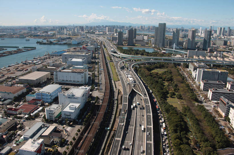 无人,高楼大厦,横图,俯视,航拍,室外,白天,度假,海浪,海洋,美景,树林,植物,城市风光,标志建筑,城市,大桥,大厦,地标,建筑,立交桥,摩天大楼,桥梁,汽车,东京,日本,亚洲,许多,地平线,景观,浪花,云,云朵,高架,斜拉桥,桥,辽阔,地面,江东区,云彩,娱乐,建设,车,树,树木,蓝色,绿色,白云,蓝天,天空,自然,海水,交通工具,轿车,天,享受,休闲,景色,放松,生长,晴朗,成长,一望无际,鸟瞰,载具,延伸,海景,东亚,本州,关东地方,本州岛,日本国,东京都,天地相交,大海,风浪,海,海水的波动,近岸浪,涌浪,晴空,彩图,高角度拍摄,大楼,高层建筑,高楼,摩天楼
