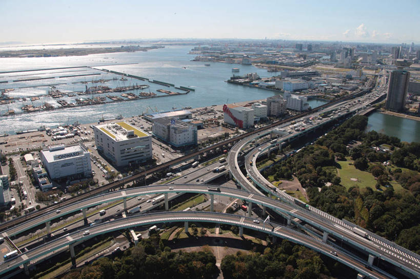 无人,码头,横图,俯视,航拍,室外,白天,草地,草坪,海浪,海洋,树林,植物,大桥,港口,立交桥,桥梁,汽车,东京,日本,亚洲,地平线,浪花,云,云朵,高架,斜拉桥,桥,辽阔,地面,江东区,云彩,车,草,树,树木,蓝色,绿色,白云,蓝天,天空,自然,海水,交通工具,轿车,天,生长,晴朗,成长,一望无际,鸟瞰,载具,延伸,海景,东亚,本州,关东地方,本州岛,日本国,东京都,天地相交,大海,风浪,海,海水的波动,近岸浪,涌浪,晴空,彩图,高角度拍摄,摆渡口,埠头,渡口,渡头,港湾,海港,货运码头,口岸,商港