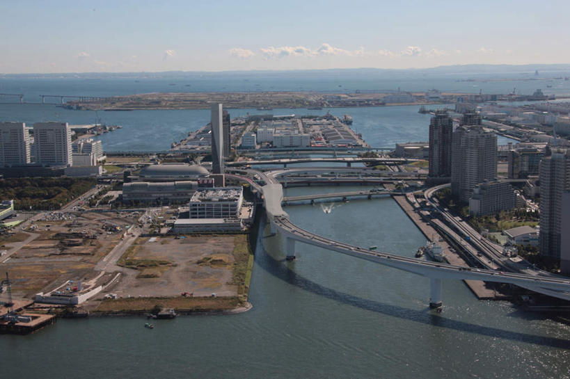 无人,高楼大厦,横图,全景,俯视,航拍,室外,白天,度假,草地,草坪,海洋,美景,树林,天际线,植物,城市风光,城市,大桥,大厦,建筑,立交桥,路,摩天大楼,桥梁,东京,日本,亚洲,阴影,光线,影子,地平线,景观,云,云朵,高架,斜拉桥,桥,地面,交通,东京湾,江东区,云彩,娱乐,建设,草,树,树木,蓝色,绿色,白云,蓝天,天空,阳光,自然,海水,建筑工地,天,享受,休闲,景色,放松,运输,生长,晴朗,成长,鸟瞰,海景,东亚,本州,关东地方,本州岛,日本国,东京都,地盘,建筑地盘,施工地盘,大海,海,晴空,彩图,高角度拍摄,大楼,高层建筑,高楼,工地,摩天楼